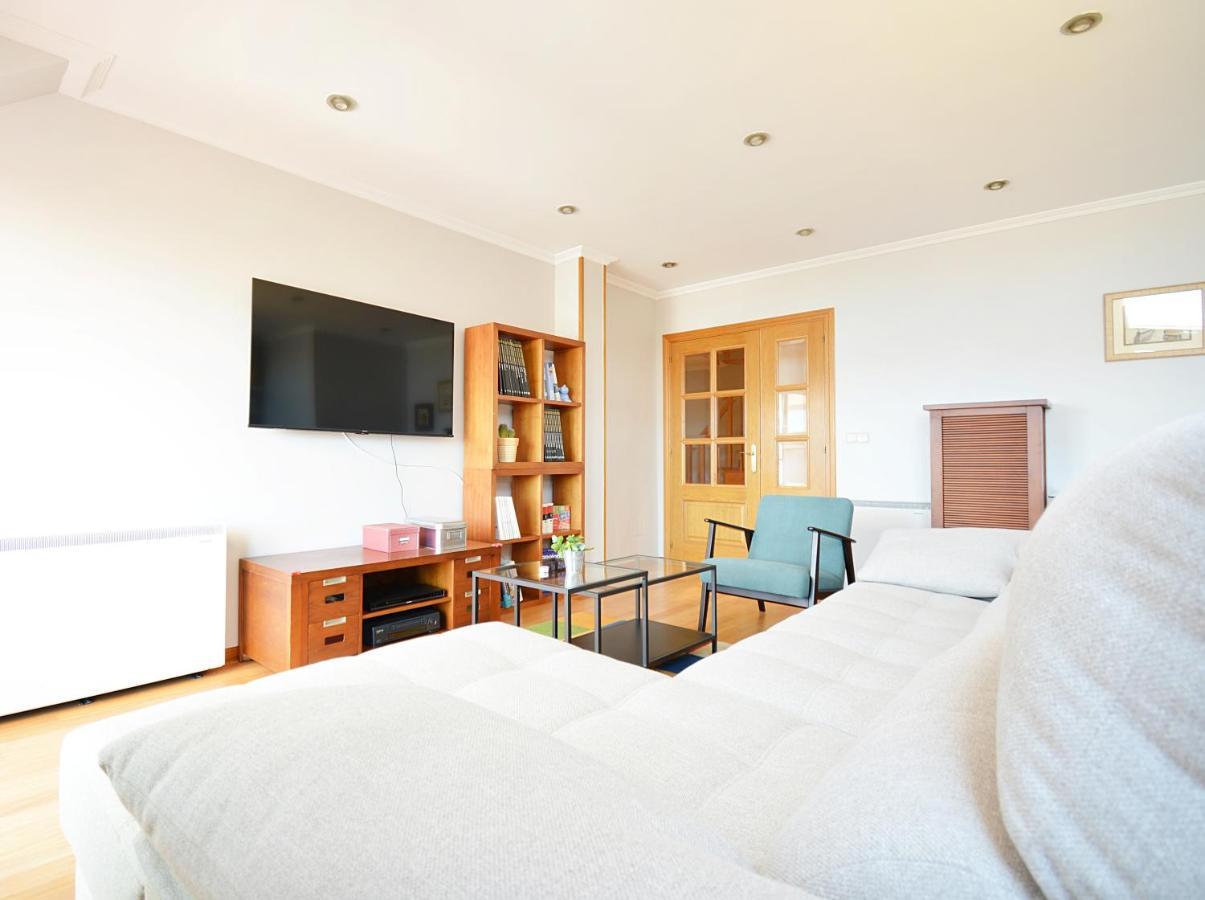 Galihost - Atico Con Terraza Y Vistas Al Mar En Vilagarcia บิลาการ์เซีย เด อาโรว์ซา ภายนอก รูปภาพ
