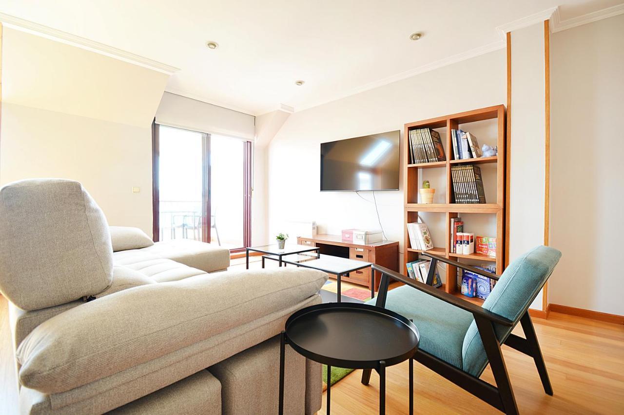 Galihost - Atico Con Terraza Y Vistas Al Mar En Vilagarcia บิลาการ์เซีย เด อาโรว์ซา ภายนอก รูปภาพ
